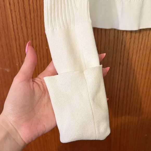 Elegant White Tory Burch Cardigan Sweater - Picture 5 of 6